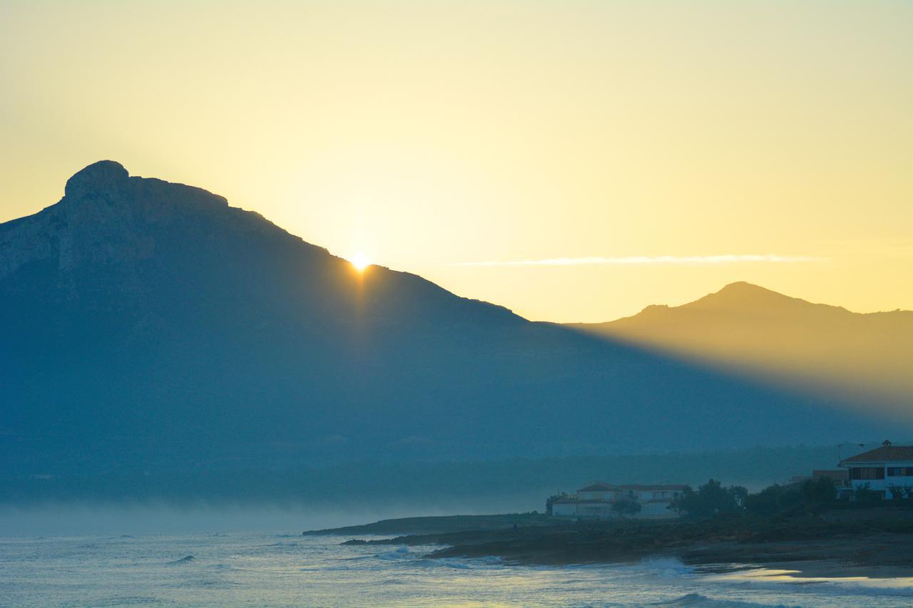 Front Line Beach Apartment In Son Serra ソン・セッラ・デ・マリーナ エクステリア 写真